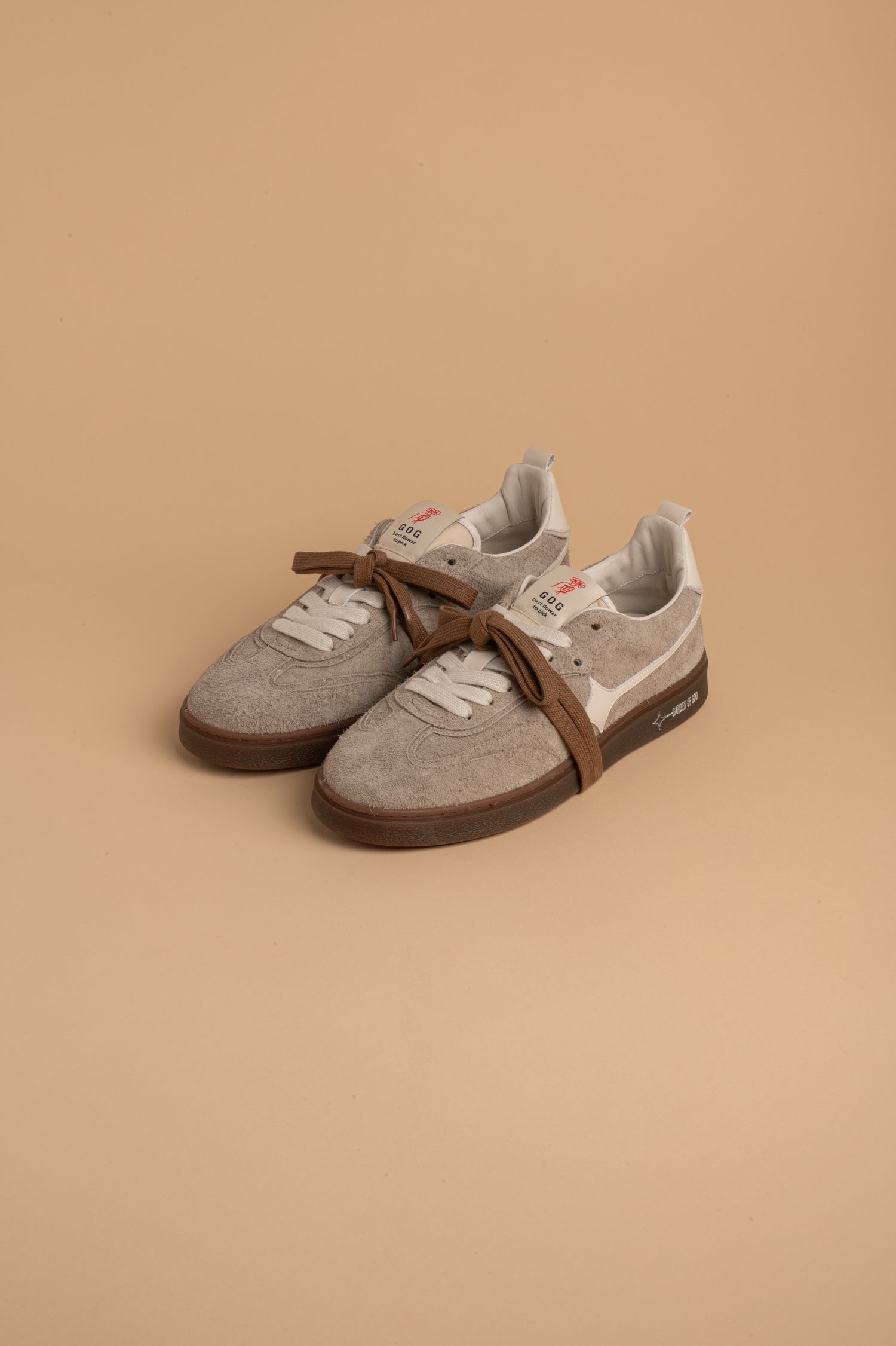 Earth Hairy Suede Taupe