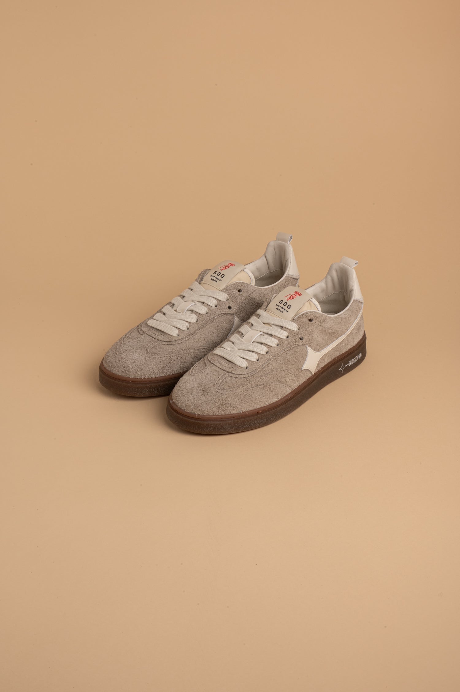 Earth Hairy Suede Taupe