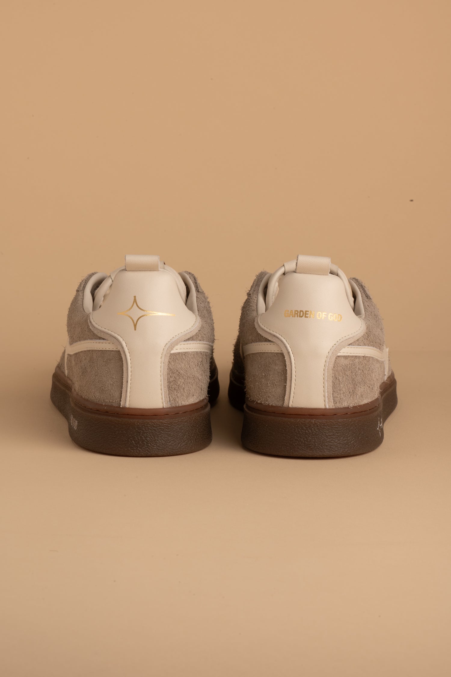 Earth Hairy Suede Taupe